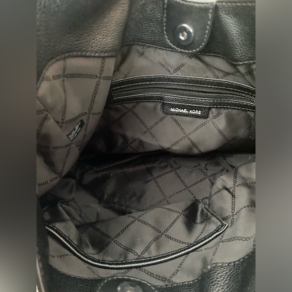 Michael Kors Black Pebbled Leather Large Bowery Shoulder Bag - Picture 14 of 14